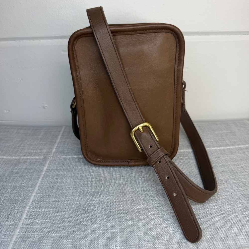 Vintage Coach Kit Camera Bag 9973 Brown Leather Crossbody Made in USA